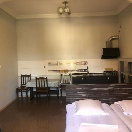 Twins Guest House By Black Sea Kobuleti Exteriör bild