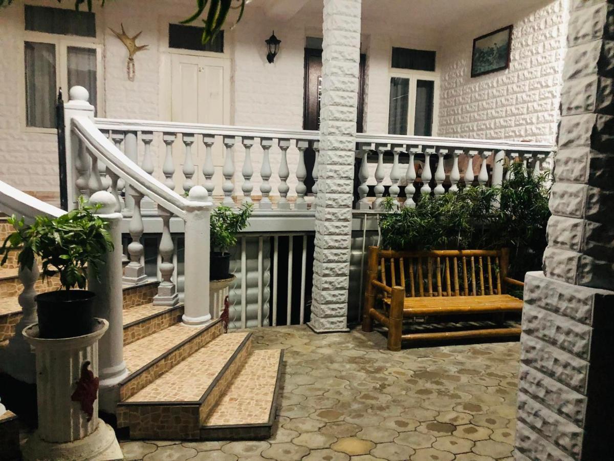 Twins Guest House By Black Sea Kobuleti Exteriör bild